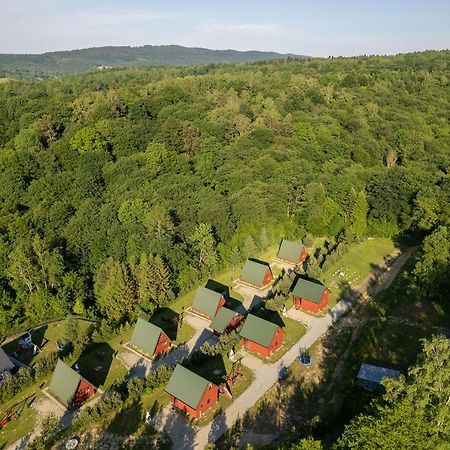 Отель Uweronci Устшики-Дольне Экстерьер фото
