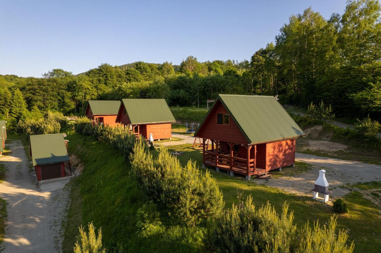 Отель Uweronci Устшики-Дольне Экстерьер фото